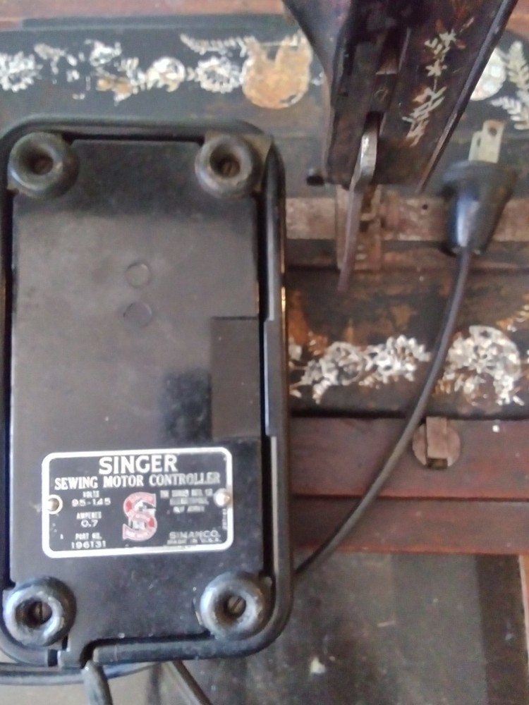 Vintage Singer Sewing Machine