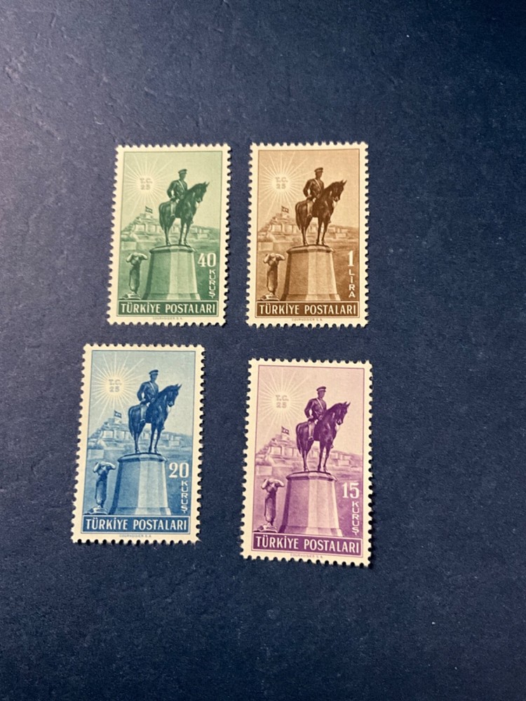 Turkey 982-5 never hinged