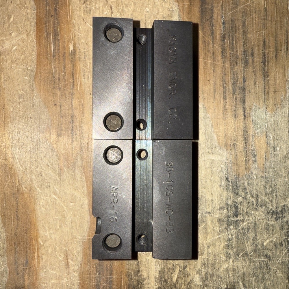 New Magma Engineering ￼Master Caster Bullet Mold 38-105-WC-DBB