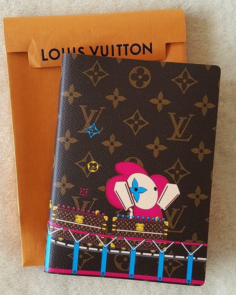 New Auth LOUIS VUITTON Clemence Christmas 2020 Roller Coaster Vivienne Notebook