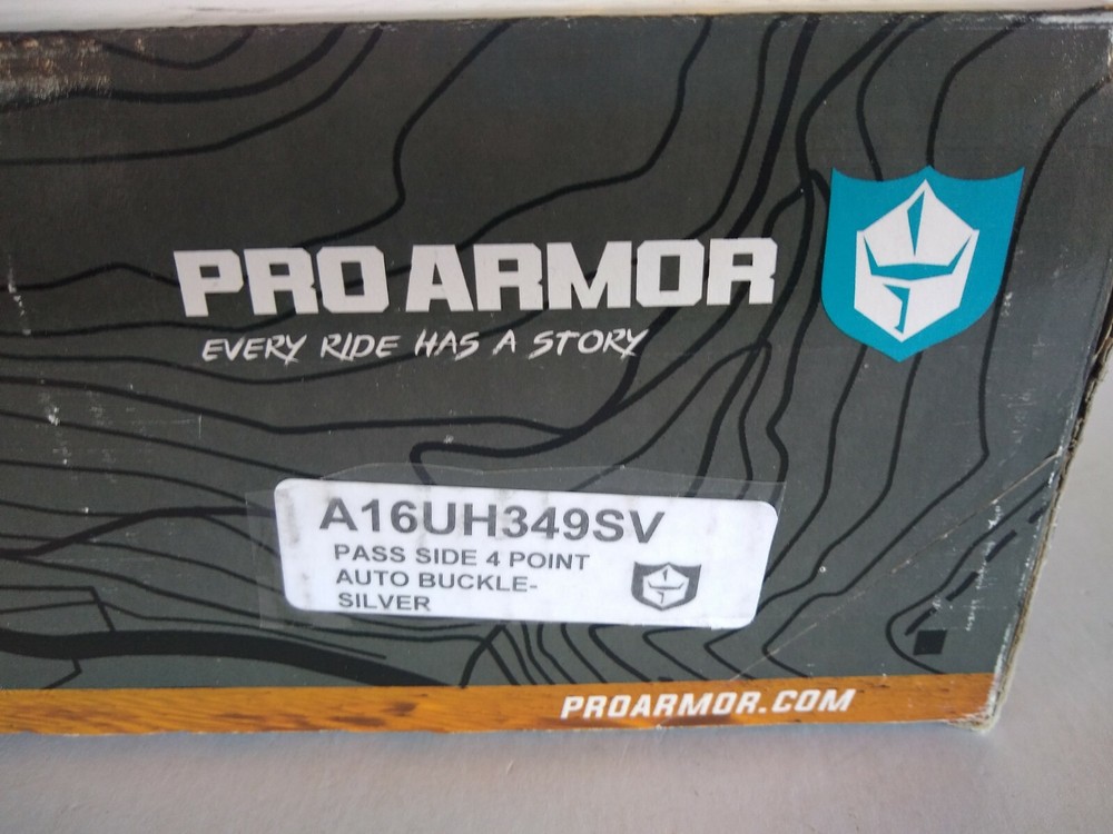 Pro Armor 4-Point Auto-Style Seatbelt Harness 2" Silver Passenger Side