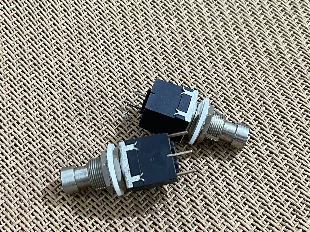 2x On-(On) Momentary PCB Push Button Foot Switch SPDT