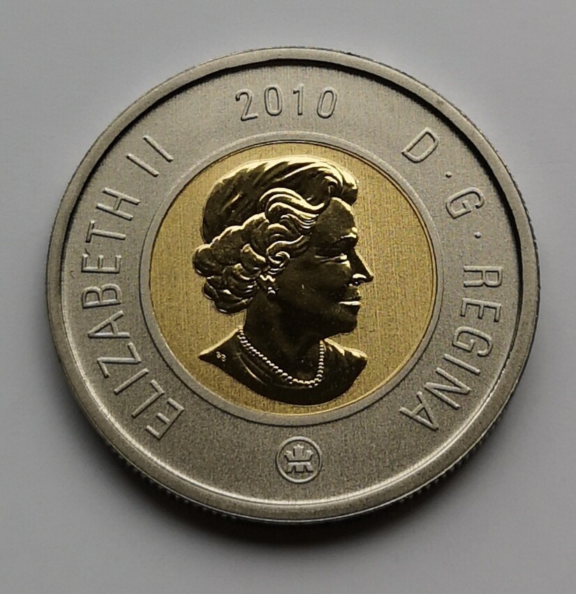 ***  CANADA  TOONIE  2010   ***  SPECIMEN  ***