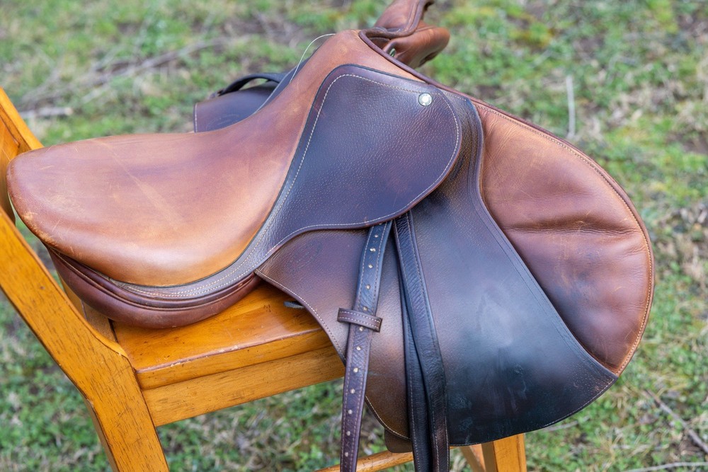 17" Devoucoux Biarritz Saddle Calf with D3D panels