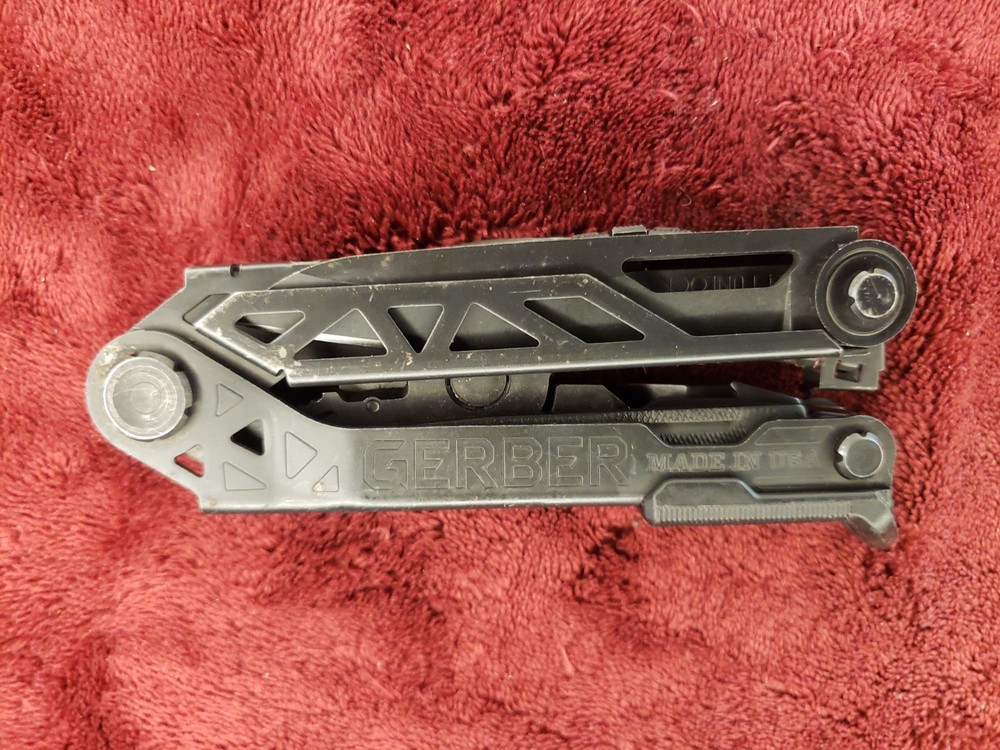 🔪 Gerber Center-Drive Multi-Tool