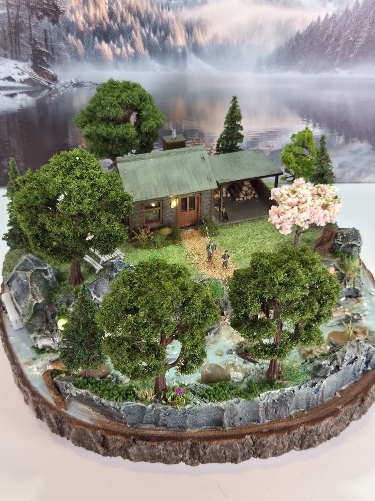 Diorama: Cabin In The Spring, Scale 1/72