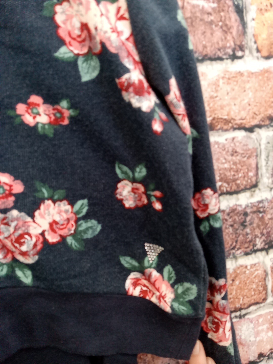 Guess Girls 2 Pc Set Size 8 New with Tags Free Shipping