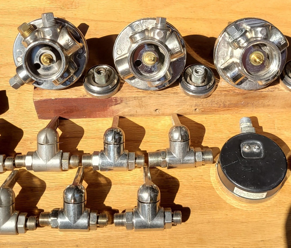 Binks 85-200 air pressure regulators