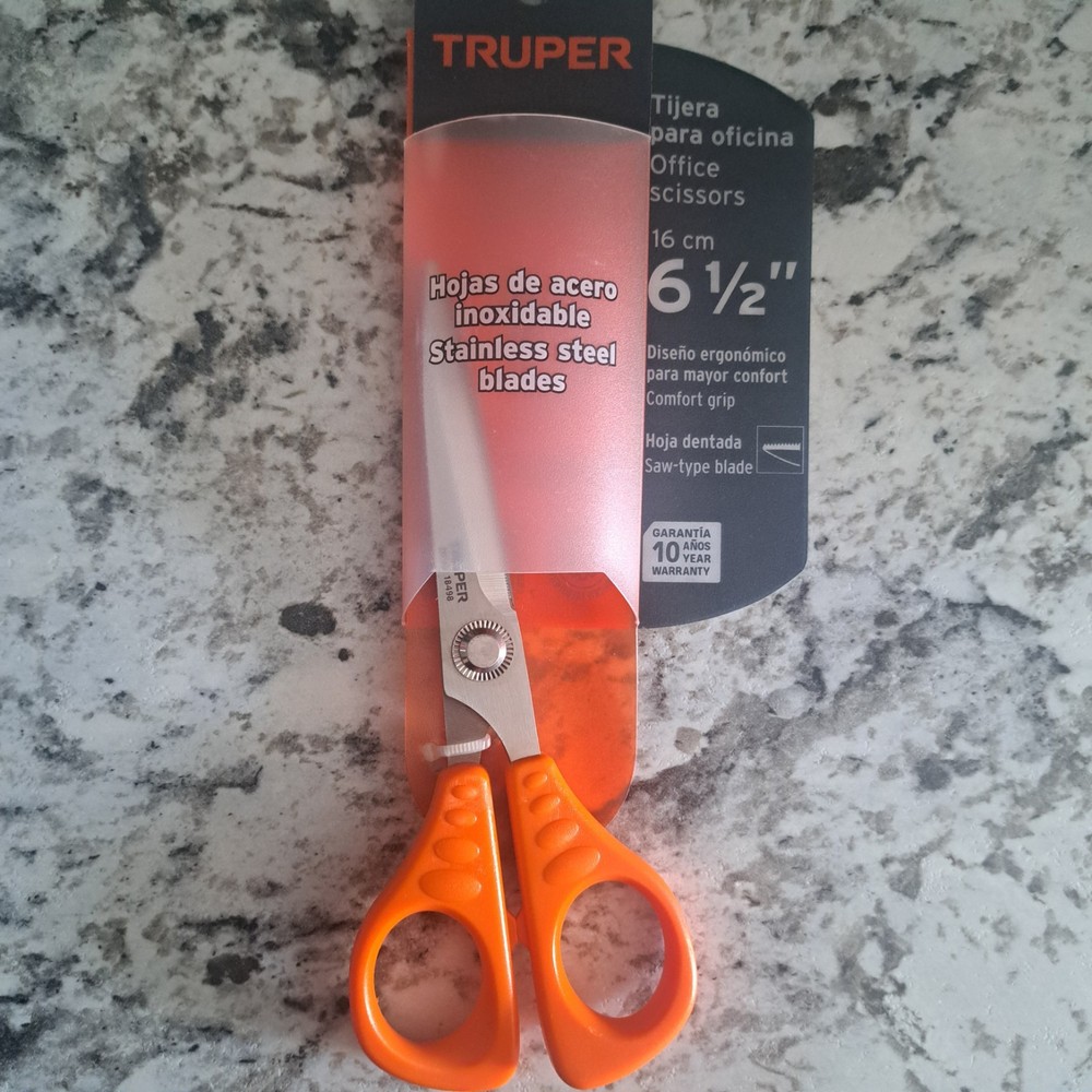 Truper 6 1/2 Sharp Scissors