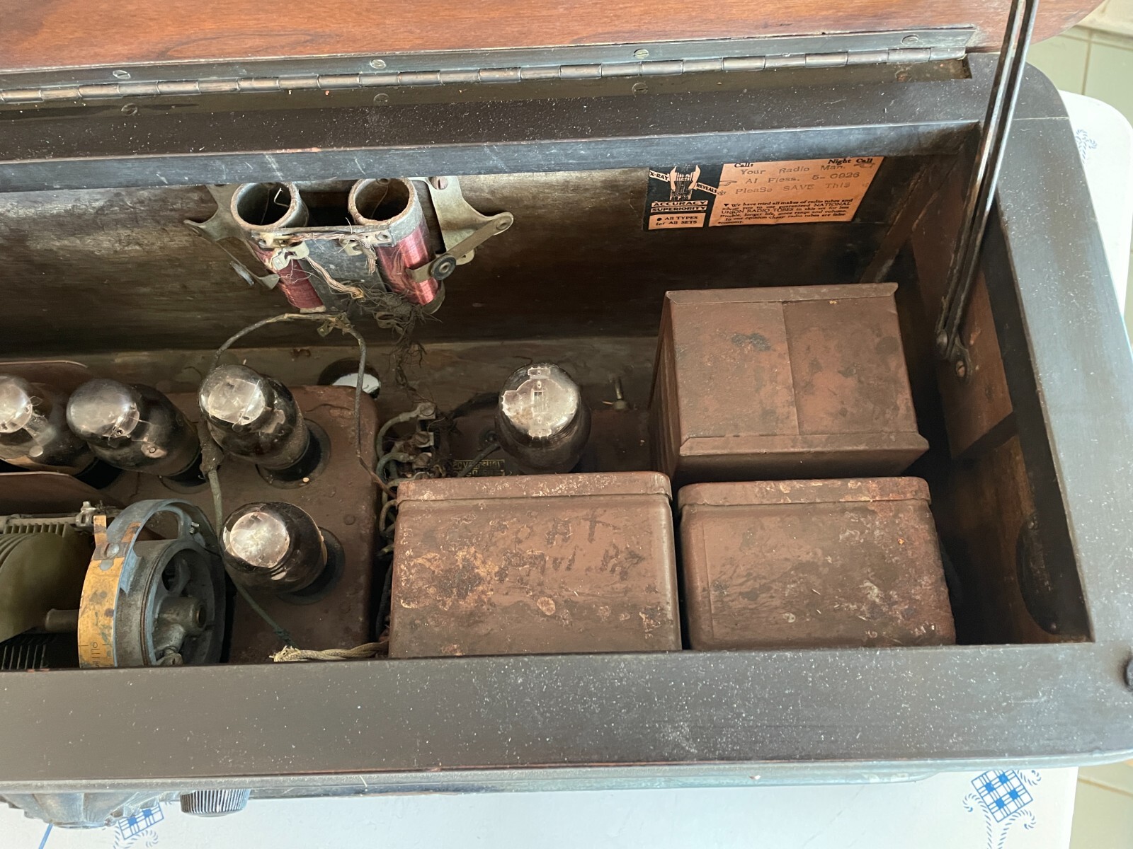 ANTIQUE 1928 RCA RADIOLA 60 Super Heterodyne Complete Tube Radio