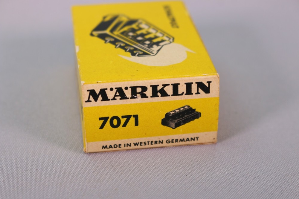 ZU132 Marklin 7071 Ho Tableau de commande Schalptult Switch panel Schakelbord