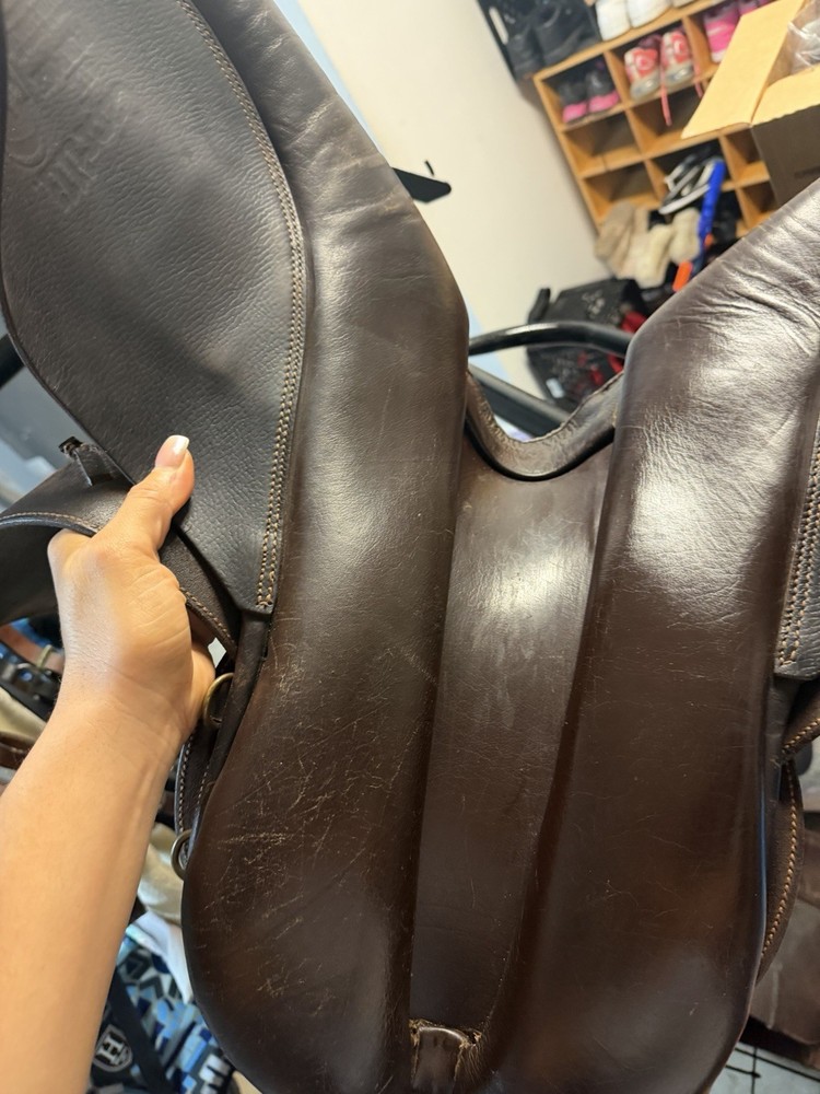 Bates Caprilli 17 Inch All Purpose Saddle Brown EUC