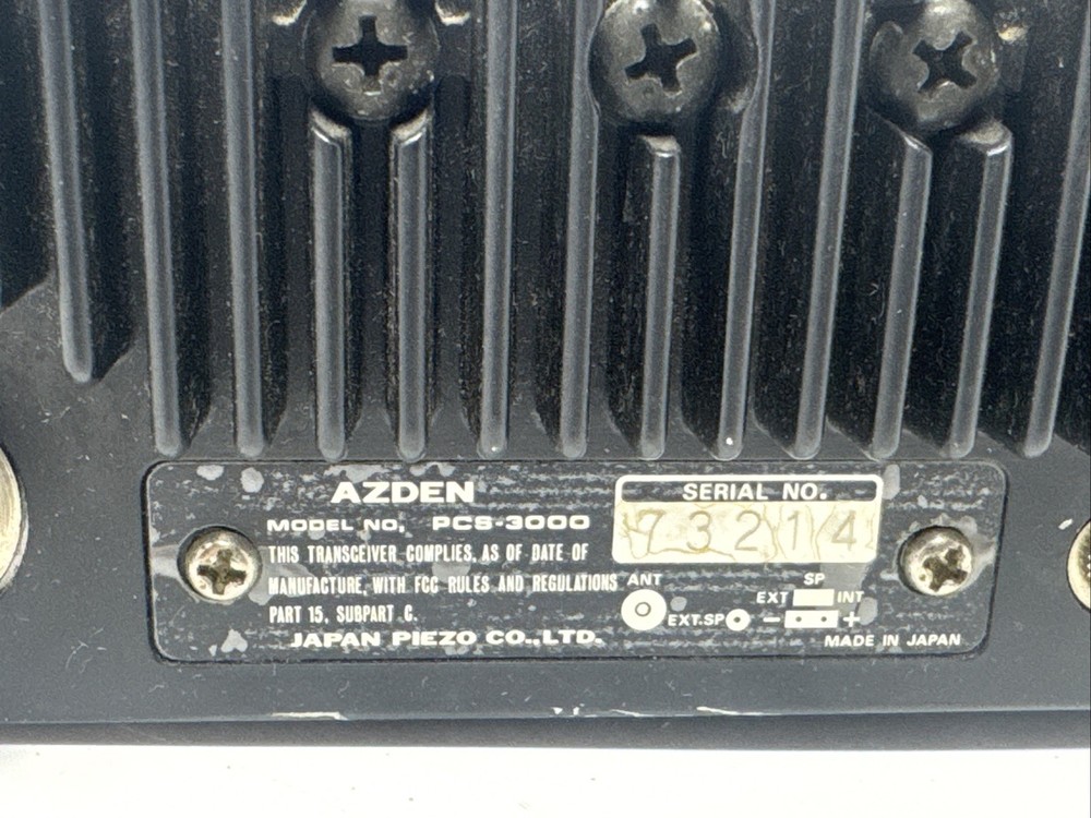 AZDEN PCS-3000 2 METER FM 25W TRANSCEIVER Powers On - Needs Work