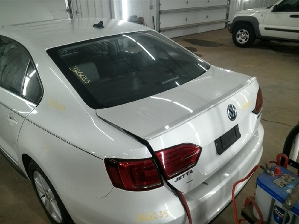 JETTA 2013 High Mounted Stop Light 104873988