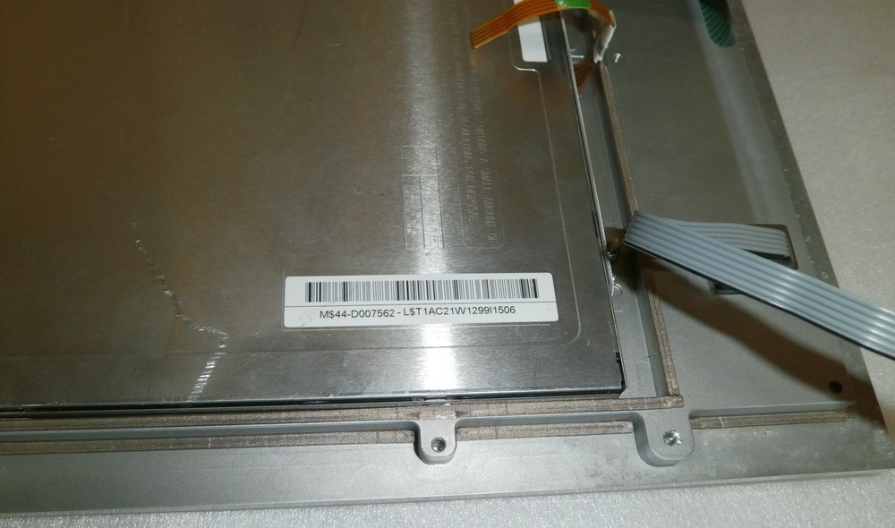 Heinen + Lowenstein Leon Anesthesia Machine Display Front Panel G121S1-L01