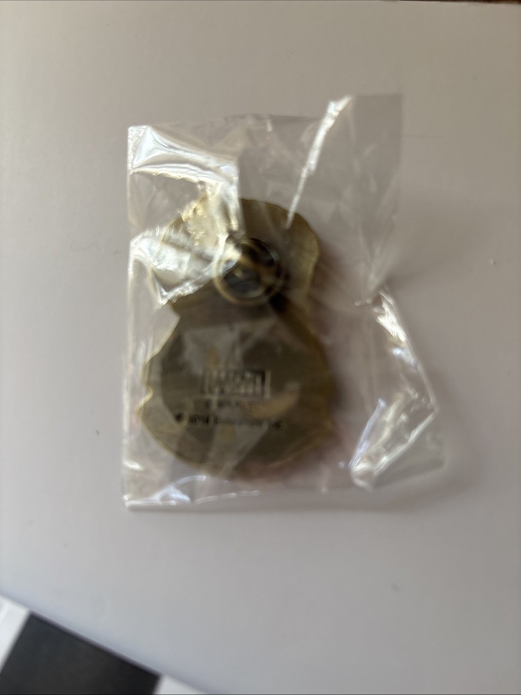 SDCC 2018 COMIC CON SIDESHOW INFINITY THANOS GAUNTLET PIN EXCLUSIVE RARE MARVEL