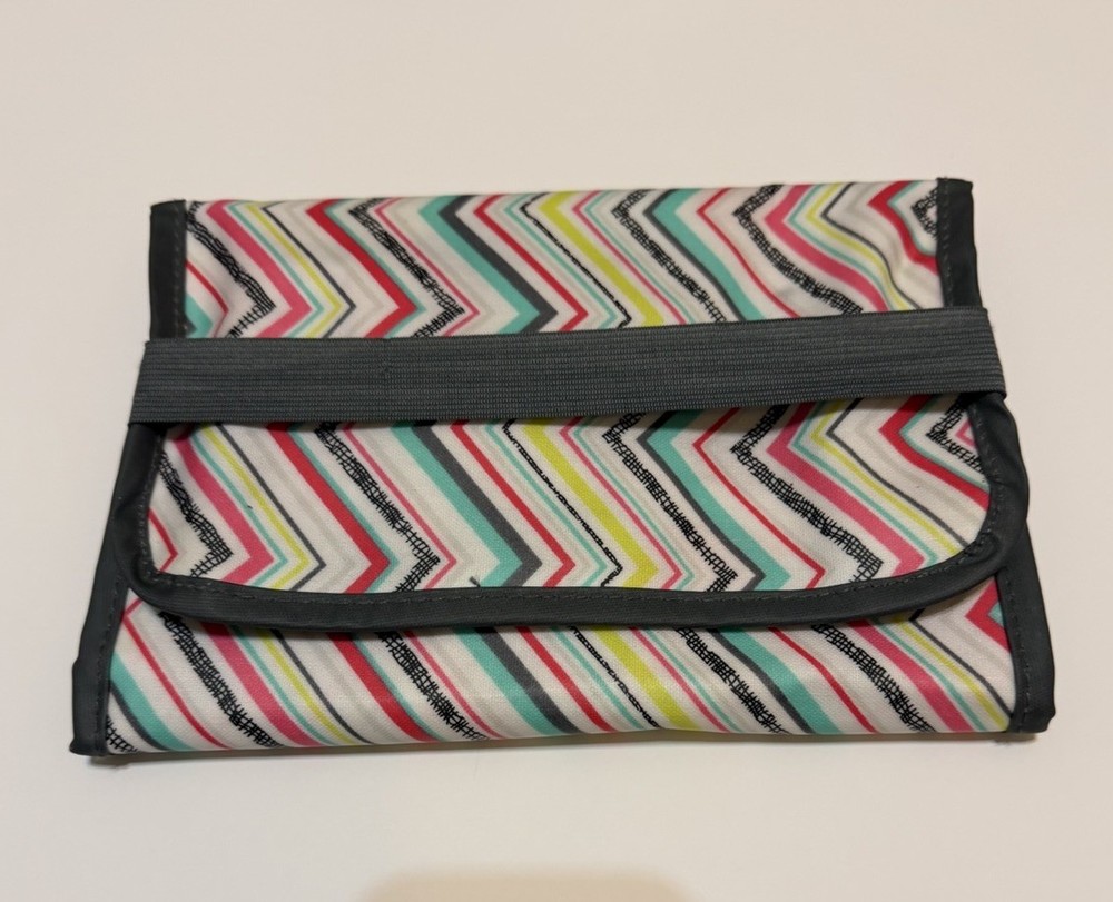 Fold And Go With Notepad By Thirty One Polka Dot  And Chevron Pattern Multi