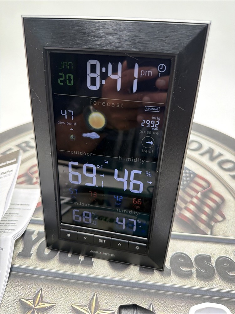 AcuRite 01121M Wireless Weather Station - Black
