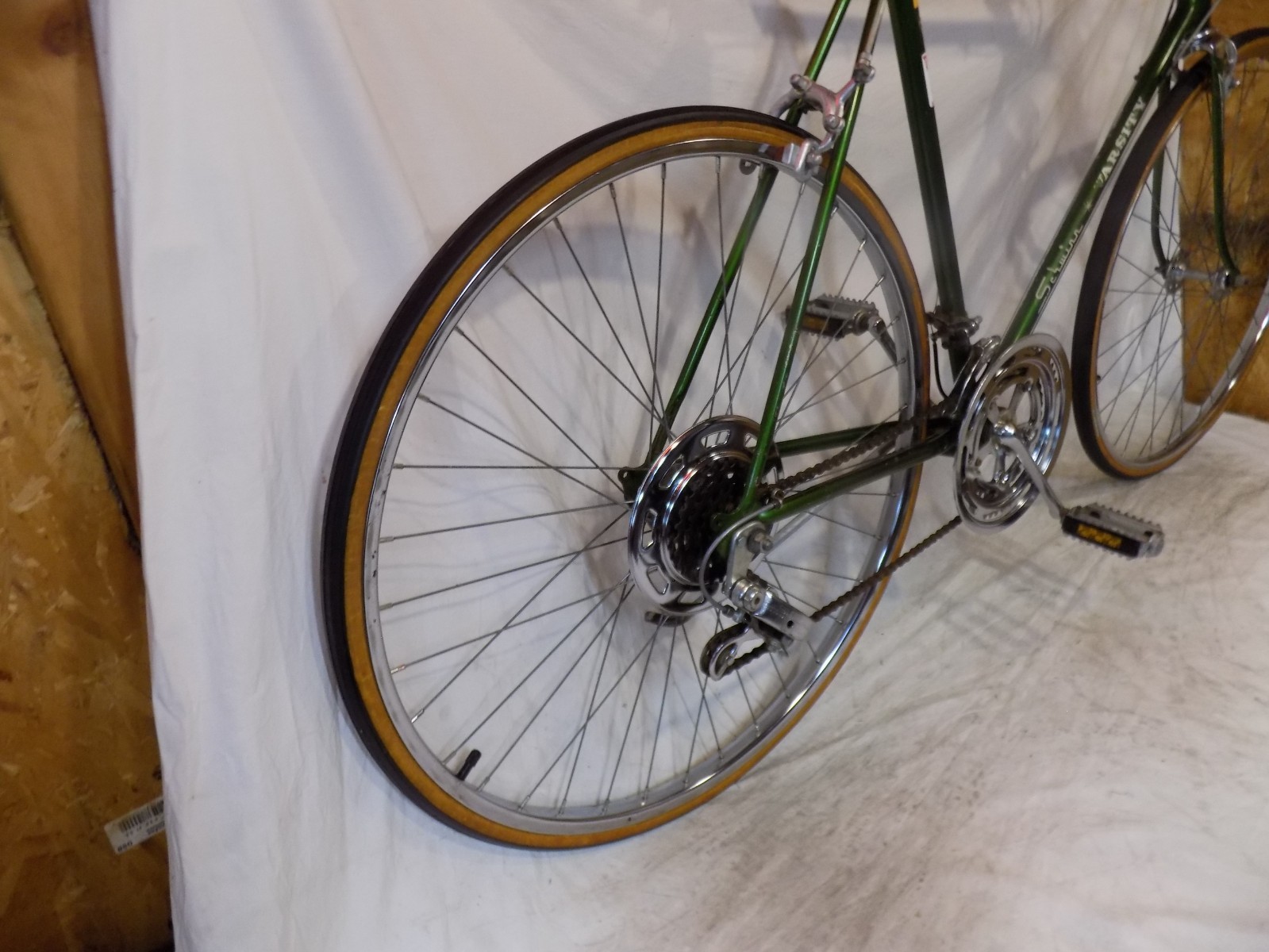 1972 SCHWINN VARSITY MENS 10-SPEED CAMPUS GREEN ROAD BIKE CONTINENTAL RACER 27