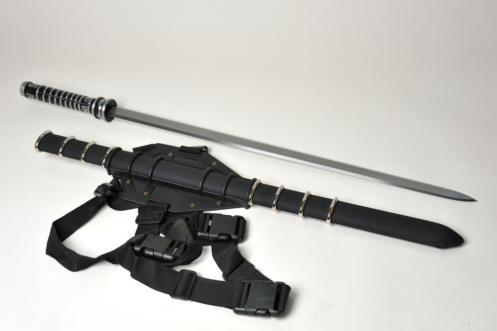 FOLDED BLADE SWORD WITH SCABBARD