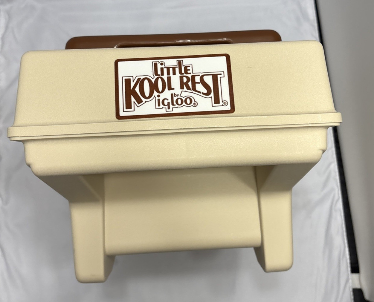 Vintage Little Kool Rest IGLOO Car Console Cooler Brown Tan Ice Chest 1983 NOS