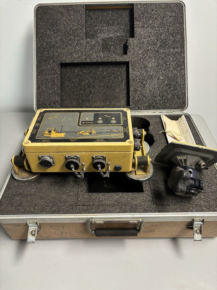 Topcon 9901 Machine Control Box & Pg-a3 Antenna