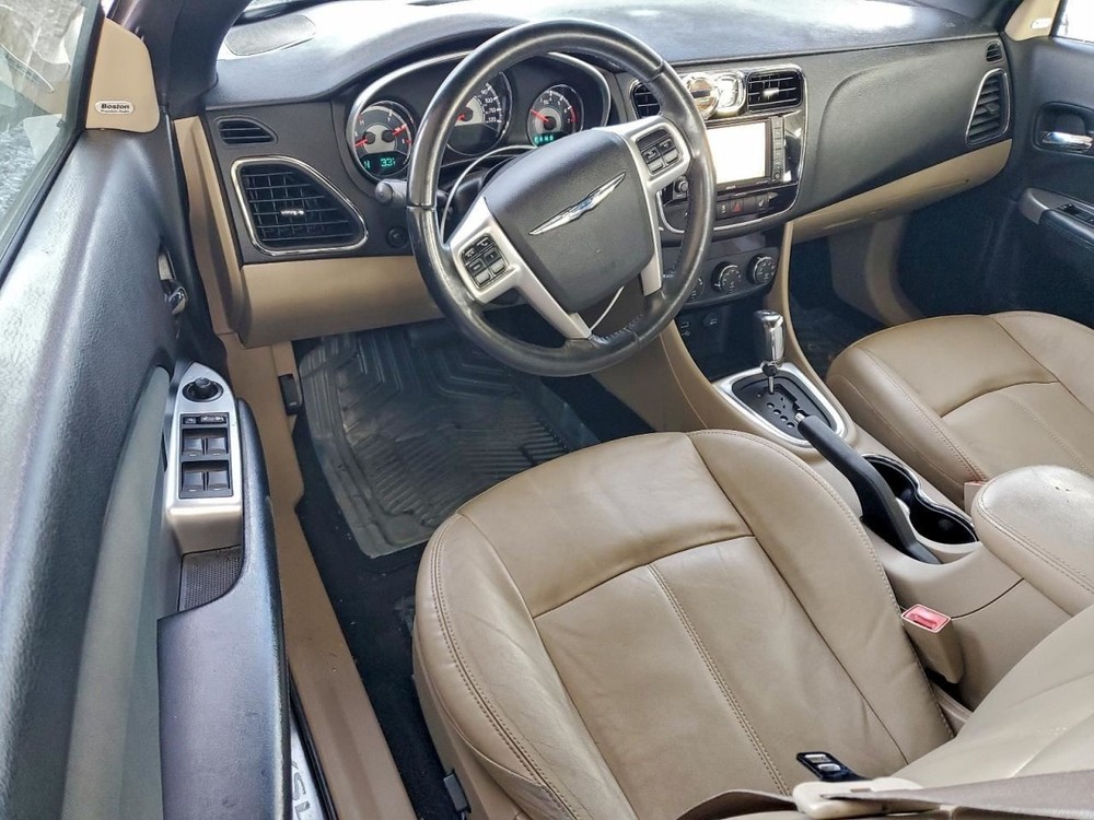 200 2011 Glove Box 4901753