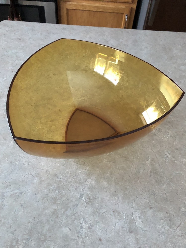 Tupperware Acrylic Gold Triangle Bowl EUC! 5356B-2