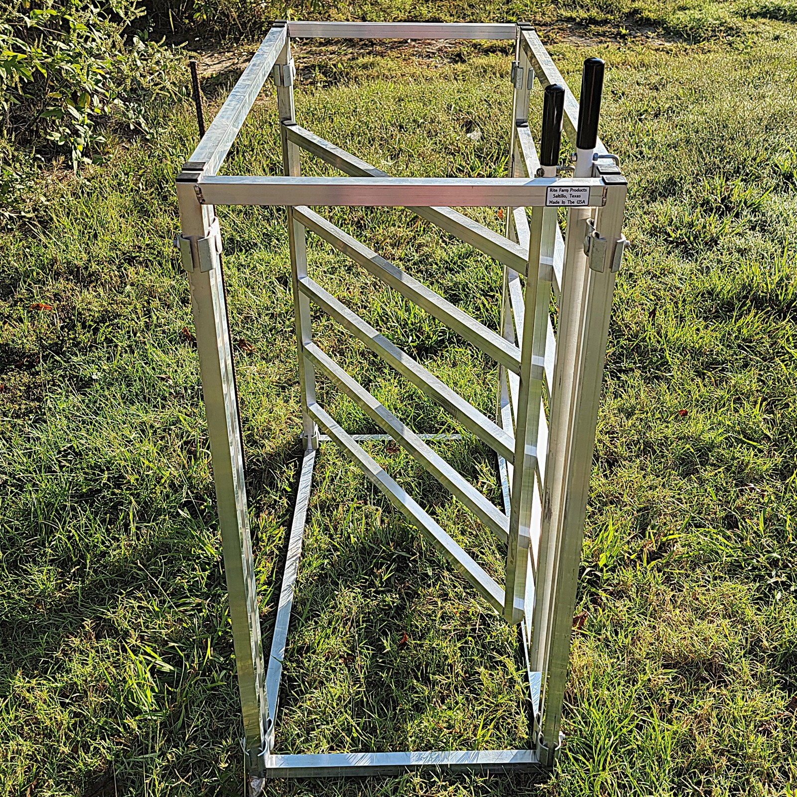Aluminum 40-Inch-Tall Sheep & Goat 3 Way Sorter gate 4 Sorting Alley Pen Systems