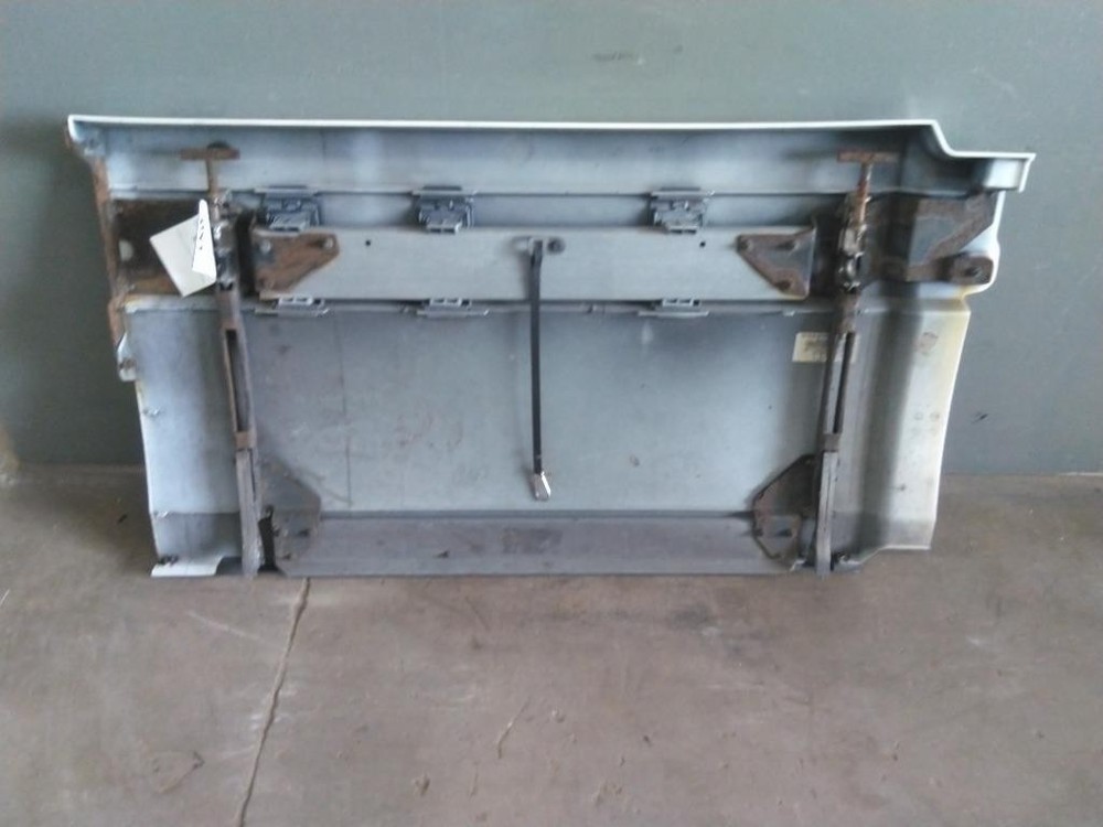 For 2016 VOLVO VNL SIDE FAIRING Left , IL