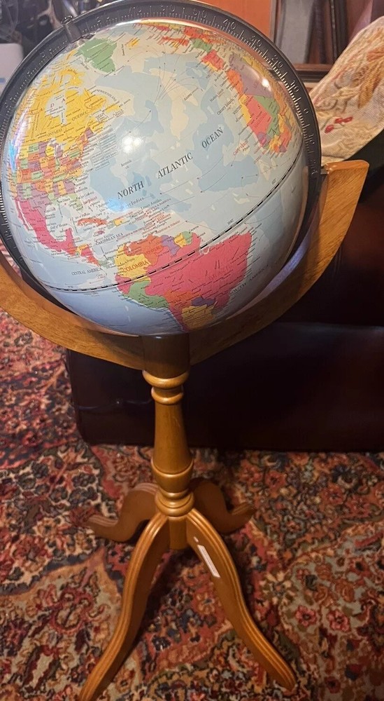 Globe World Aluminated, Solid Wood Stand Classic 39” Tall