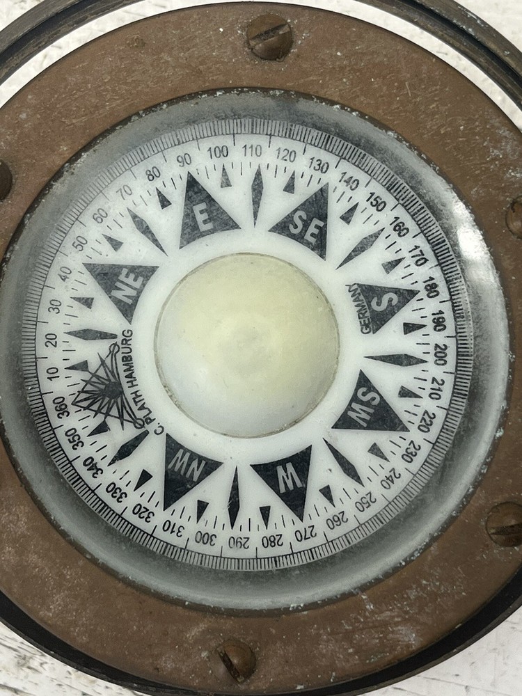 C Plath Hamburg Compass