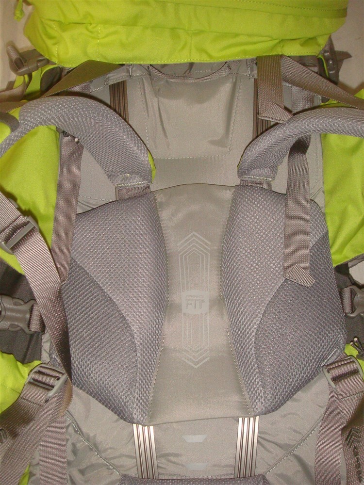 KELTY RED CLOUD 110 LARGE ADJUSTABLE INTERNAL FRAME HIKING BACKPACK GREEN APPLE