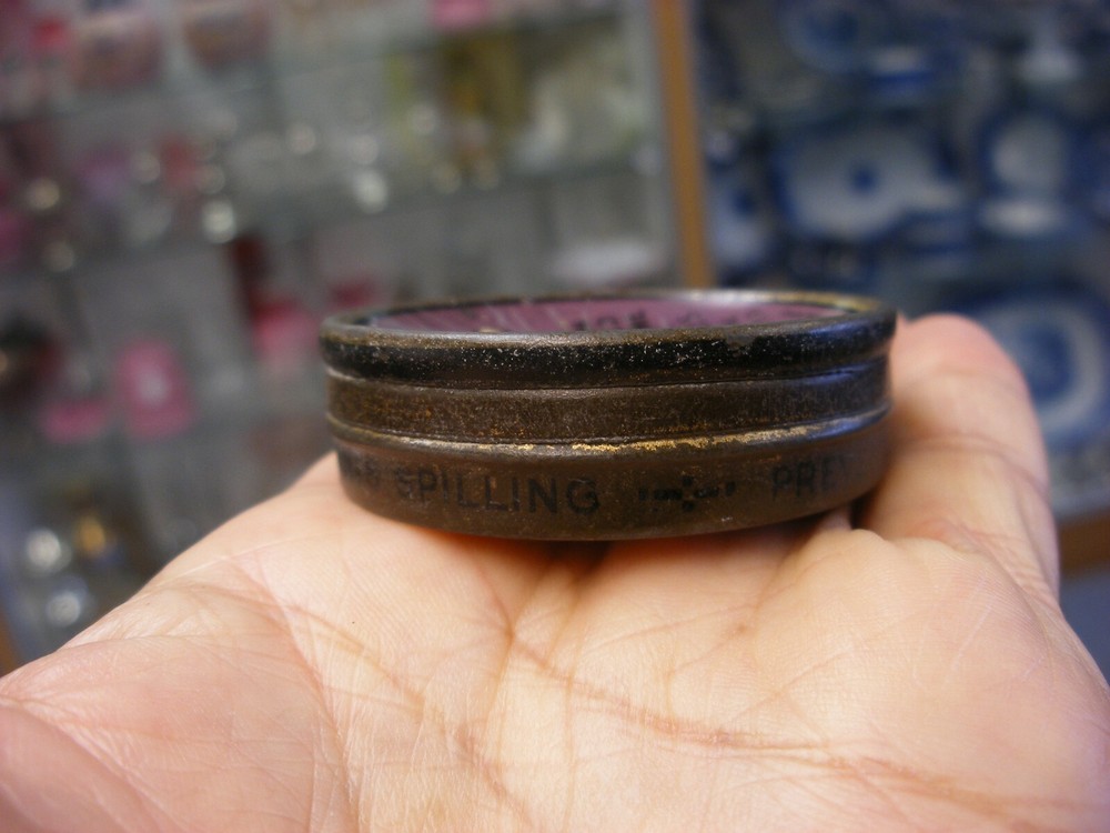 Phonograph Victrola Gramophone - Needle Tin - Dominion Extra Loud Round - Empty