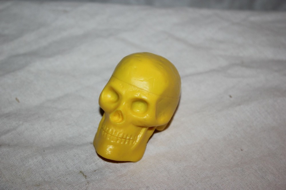 Yellow Skull Rhythm Shaker Hand percussion