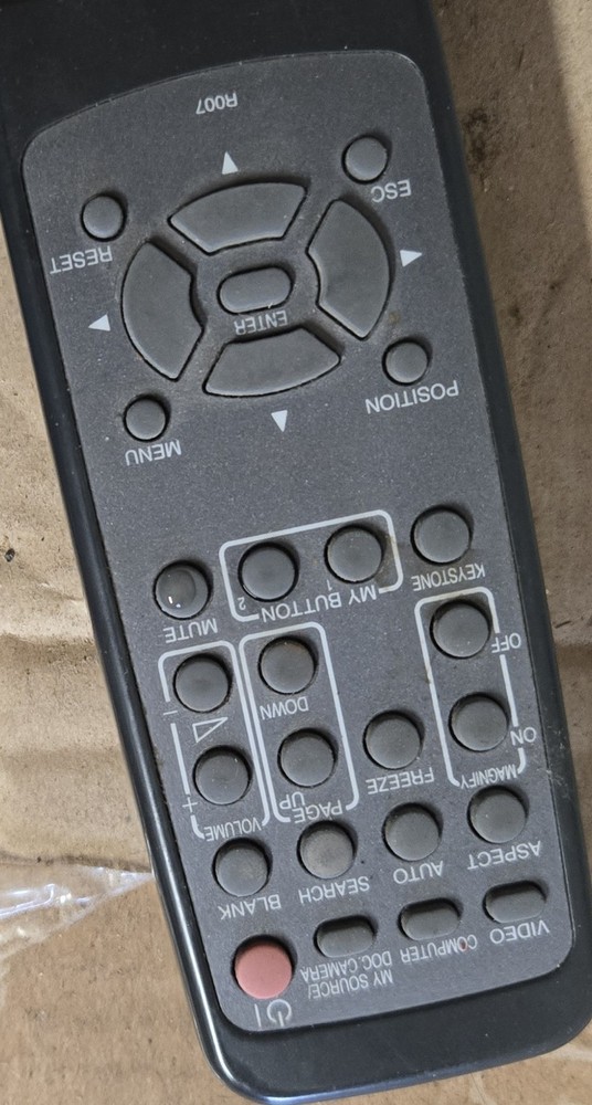 Hitachi Portable 3LCD LCD Projector Model CP-X200 Untested