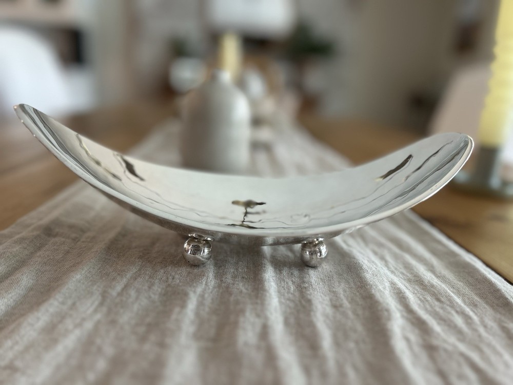 Hand wrought Belleza Mexico Curvy Wavy Silver Plated Footed Decorative Bowl 11”