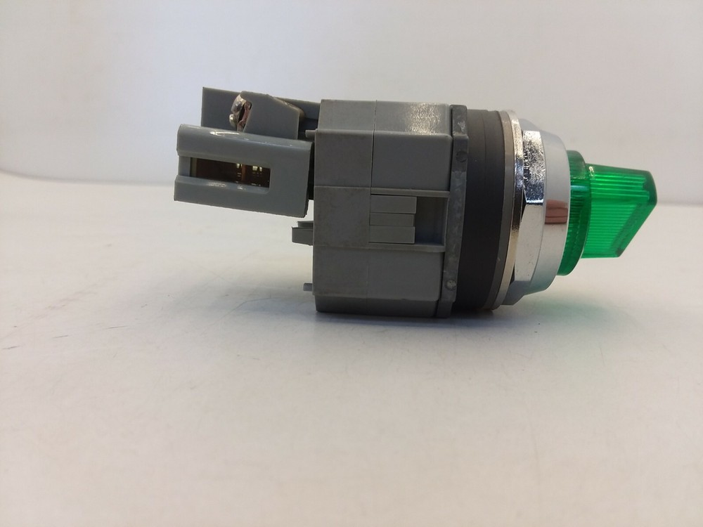 IDEC ASLW29910D SELECTOR SWITCH W/ KNOB NIB
