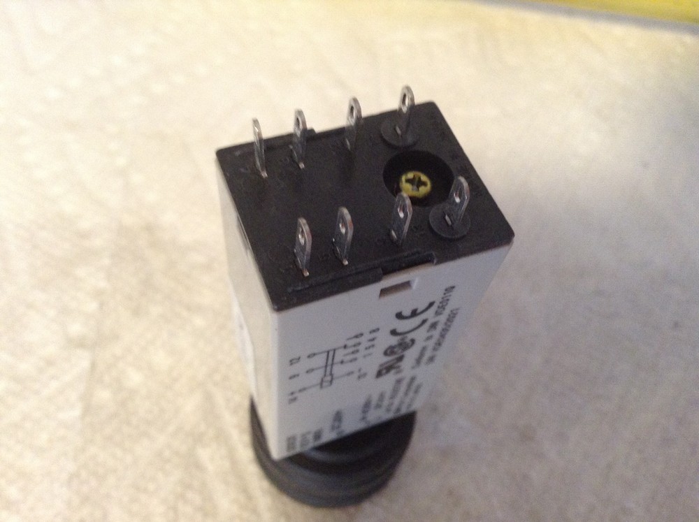 Omron H3Y-2 Timer H3Y