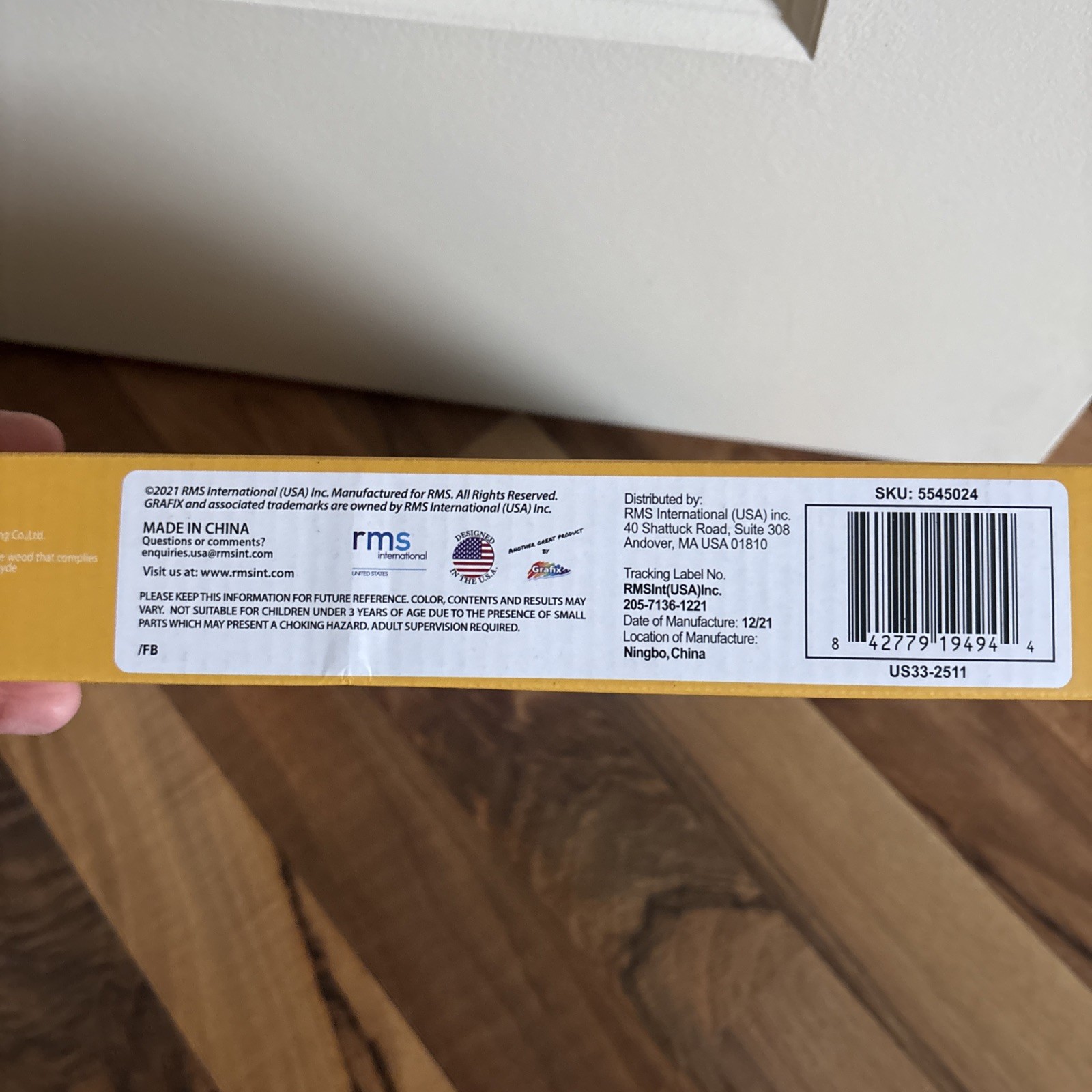 Crafty Crew Build & Decorate Classic Birdhouse