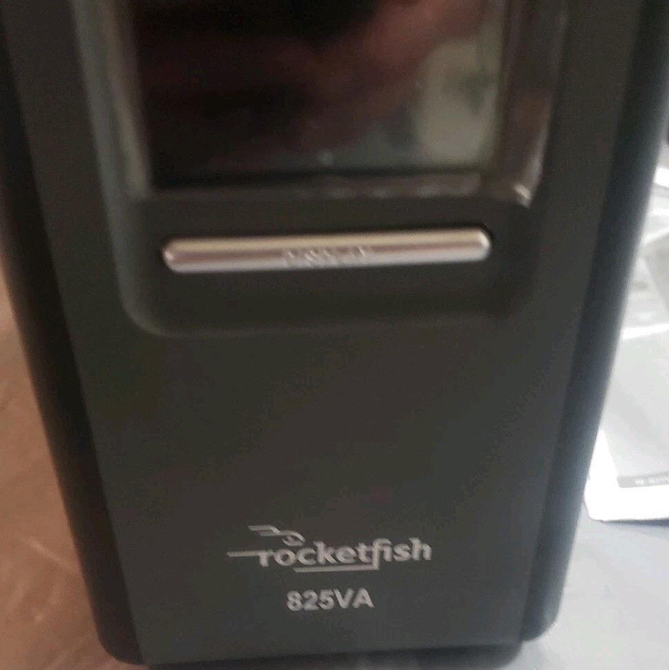 Rocketfish-Battery Backup And Power Management System. RF-825VA.