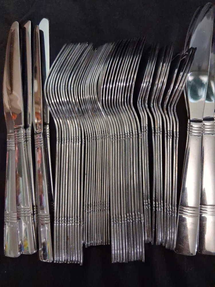 58 Pc Set Cambridge Braylen Mirror Stainless Bands Flatware Silverware