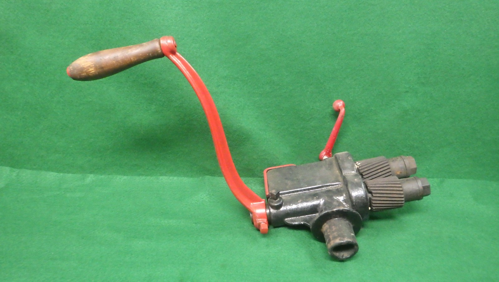 Pair Vintage Peck Stow & Wilcox Sheet Metal Bead Rollers/Crimpers w/Mount Pexto