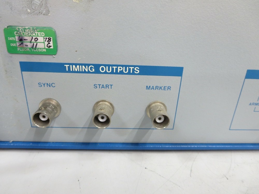 LeCroy, 9100 & 9100CP, Arbitrary Function Generator & Keypad, Unit Powers On