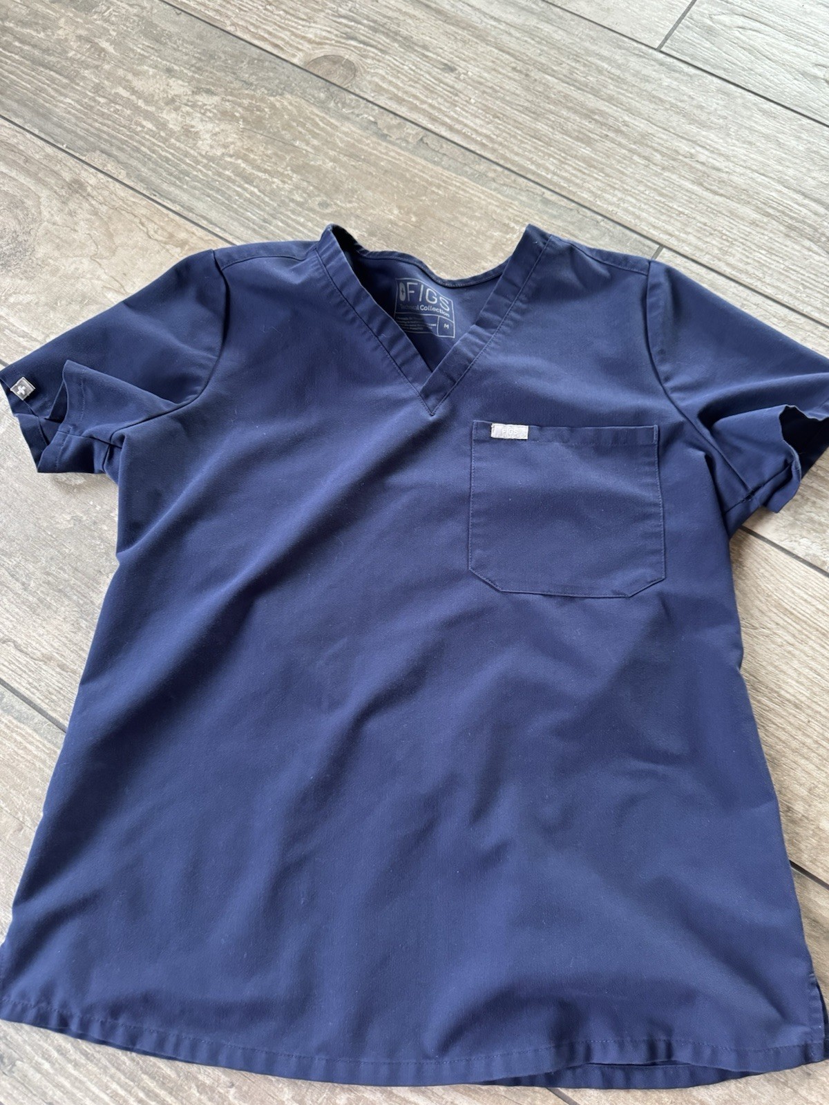 FIGS scrubs women set Blue Navy M Tech Collection Read