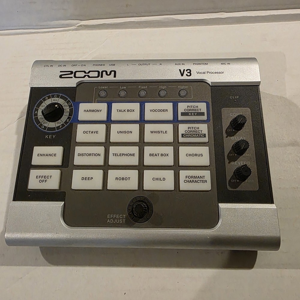 ZOOM V3 Vocal Processor Effects Voice Multi-effects