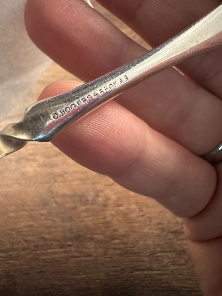 C. Rogers & Bros Ruby/Canton Pattern Master Butter Knife Silverplated