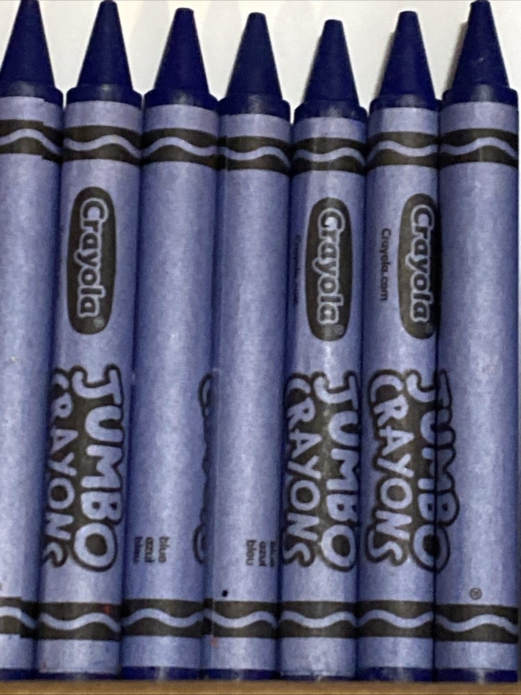 (16) JUMBO Crayola Crayons (blue)