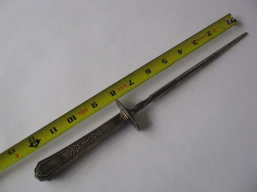 1847 Rogers Bros Ancestral Pattern Carving Knife Sharper Silver Plate Handle Lg