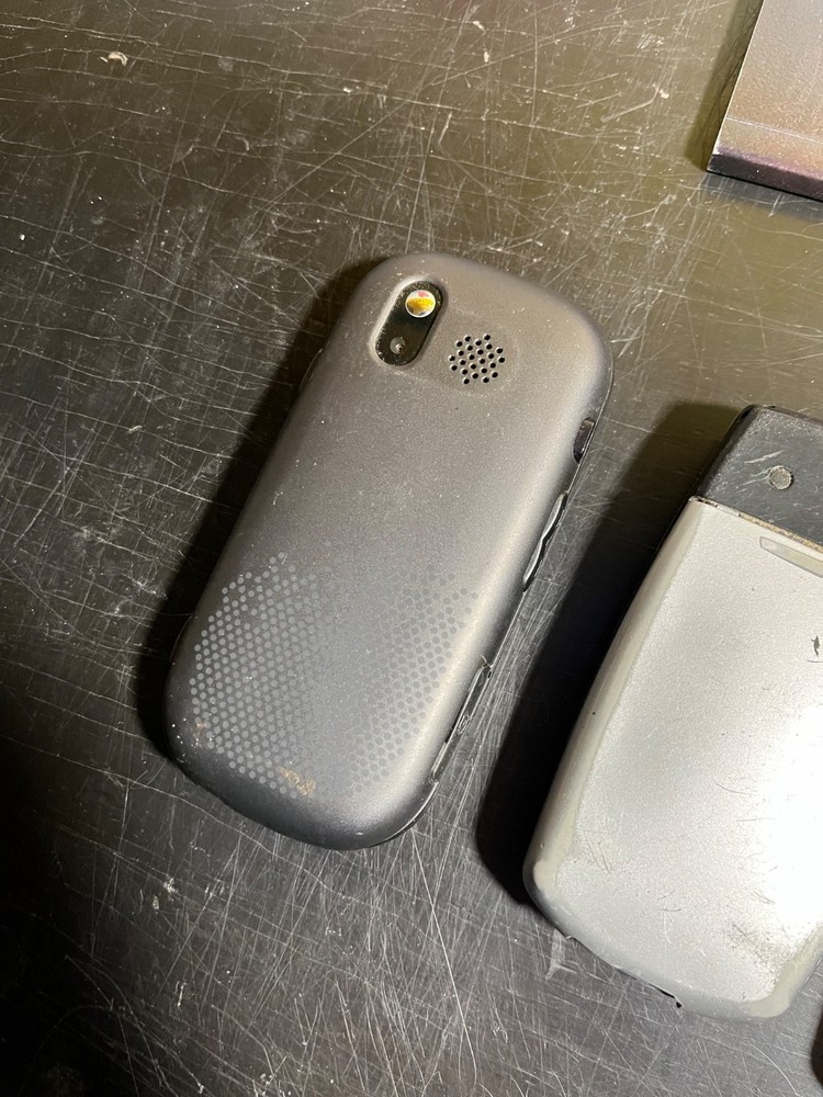 Old cellphone Lot Samsung